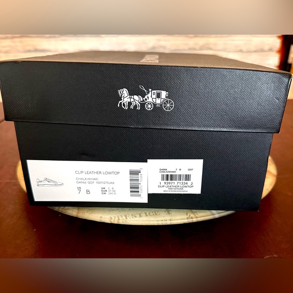 Coach Chalk/Khaki Clip Leather Lotop, Size 7B Sneakers, NWOT-Pristine Condition - Picture 11 of 12